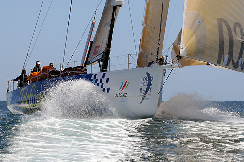 Telefonica Blue arrive in Cape Town in fifth place on leg 1 of the Volvo Ocean Race 2008-09. Photo copyright Dave Kneale - Volvo Ocean Race. 