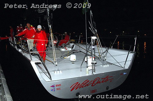 Bob Oatley&rsquo;s Wild Oats XI arrives to the Hobart Docks, two hours behind line honours winner Neville Crichton's Alfa Romeo. Photo copyright Peter Andrews, Outimage.